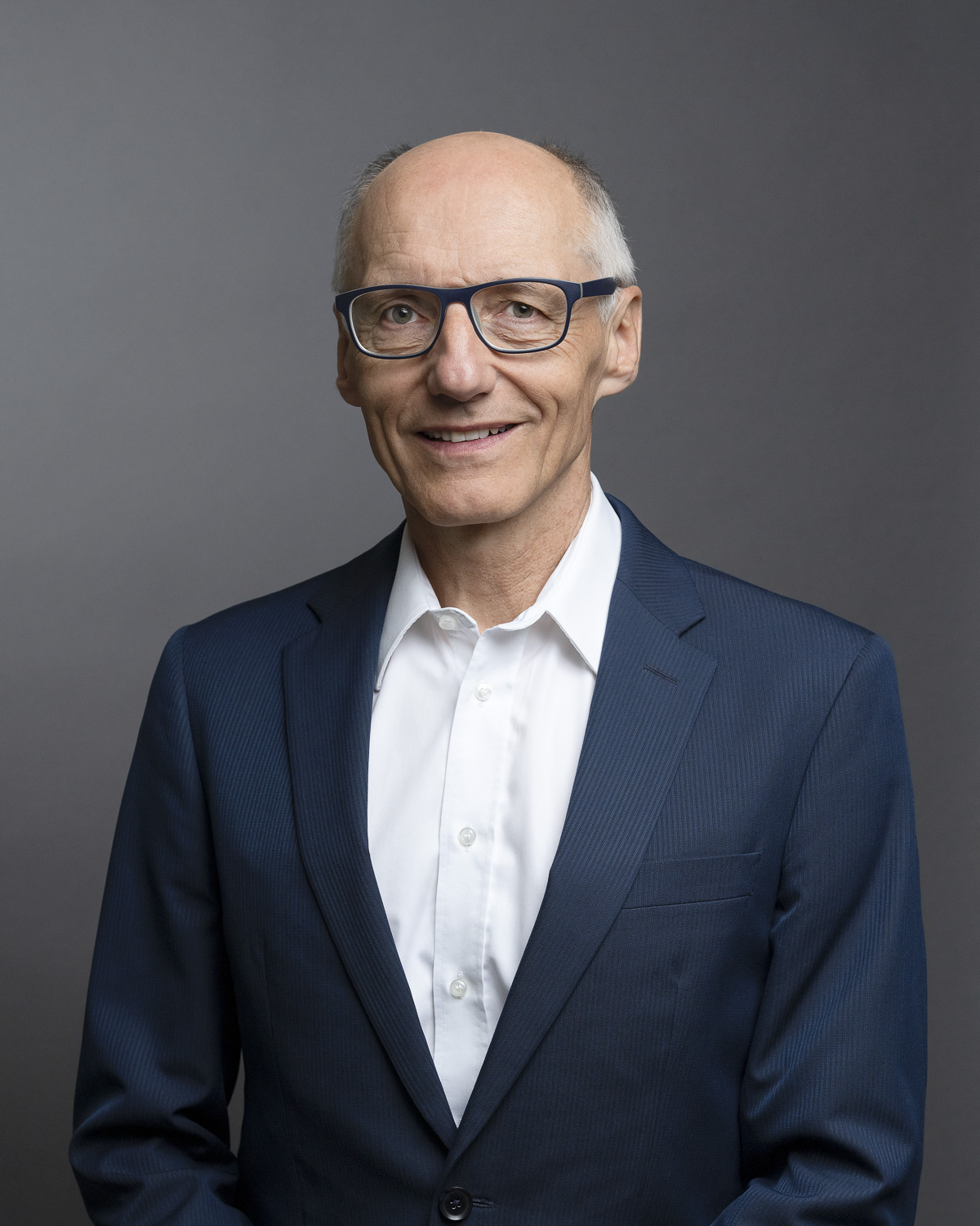 Dr. Friedrich Huber
